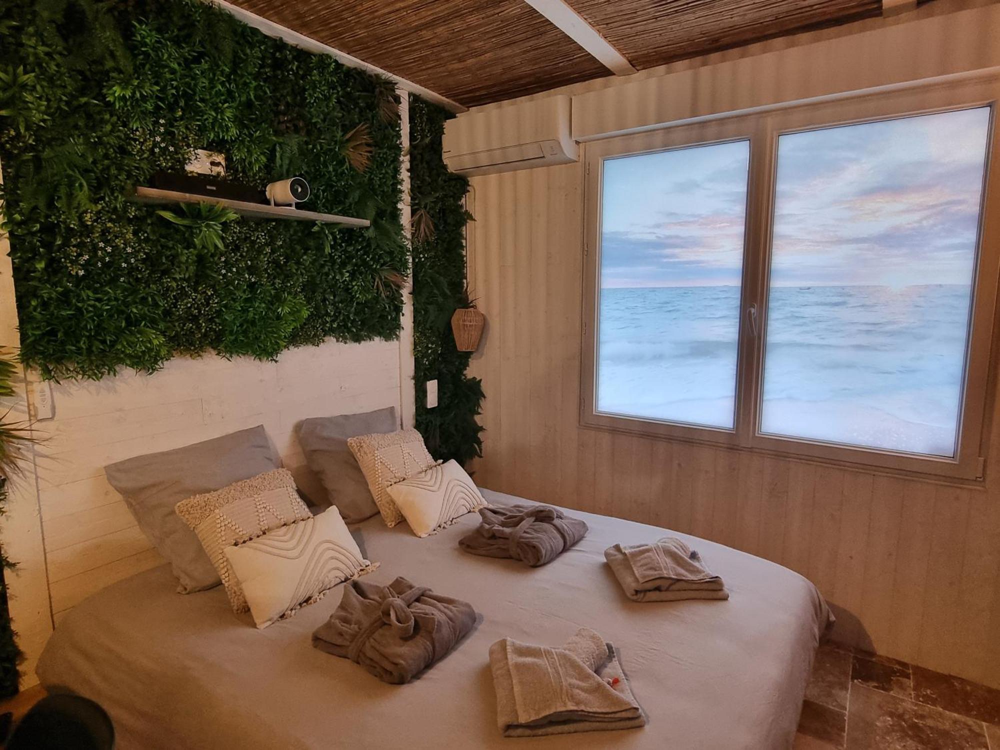 Les Spas De La Mer, Suite & Spa, Love Room, Plein Coeur Du Grau Le Grau-du-Roi Εξωτερικό φωτογραφία