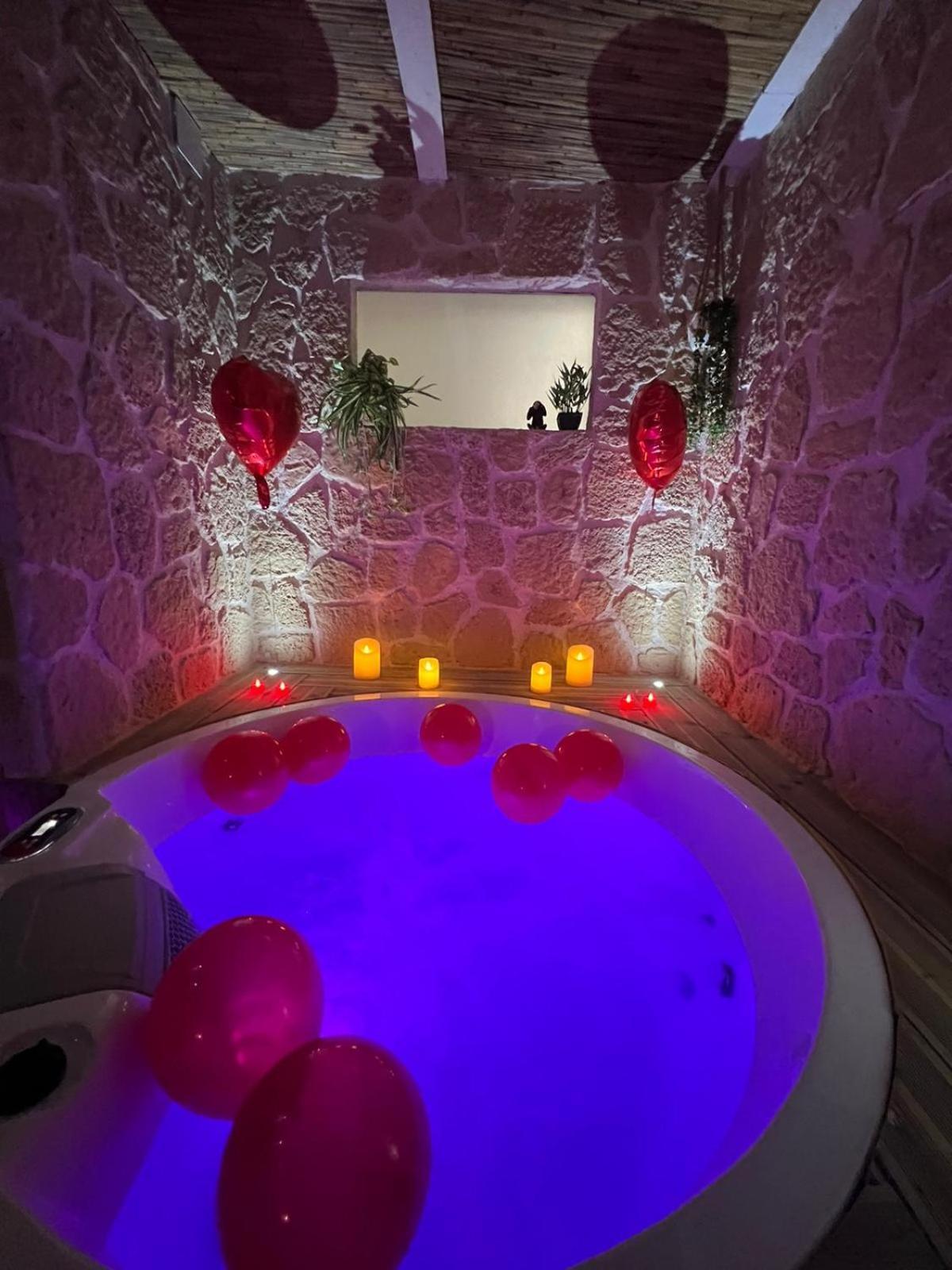 Les Spas De La Mer, Suite & Spa, Love Room, Plein Coeur Du Grau Le Grau-du-Roi Εξωτερικό φωτογραφία